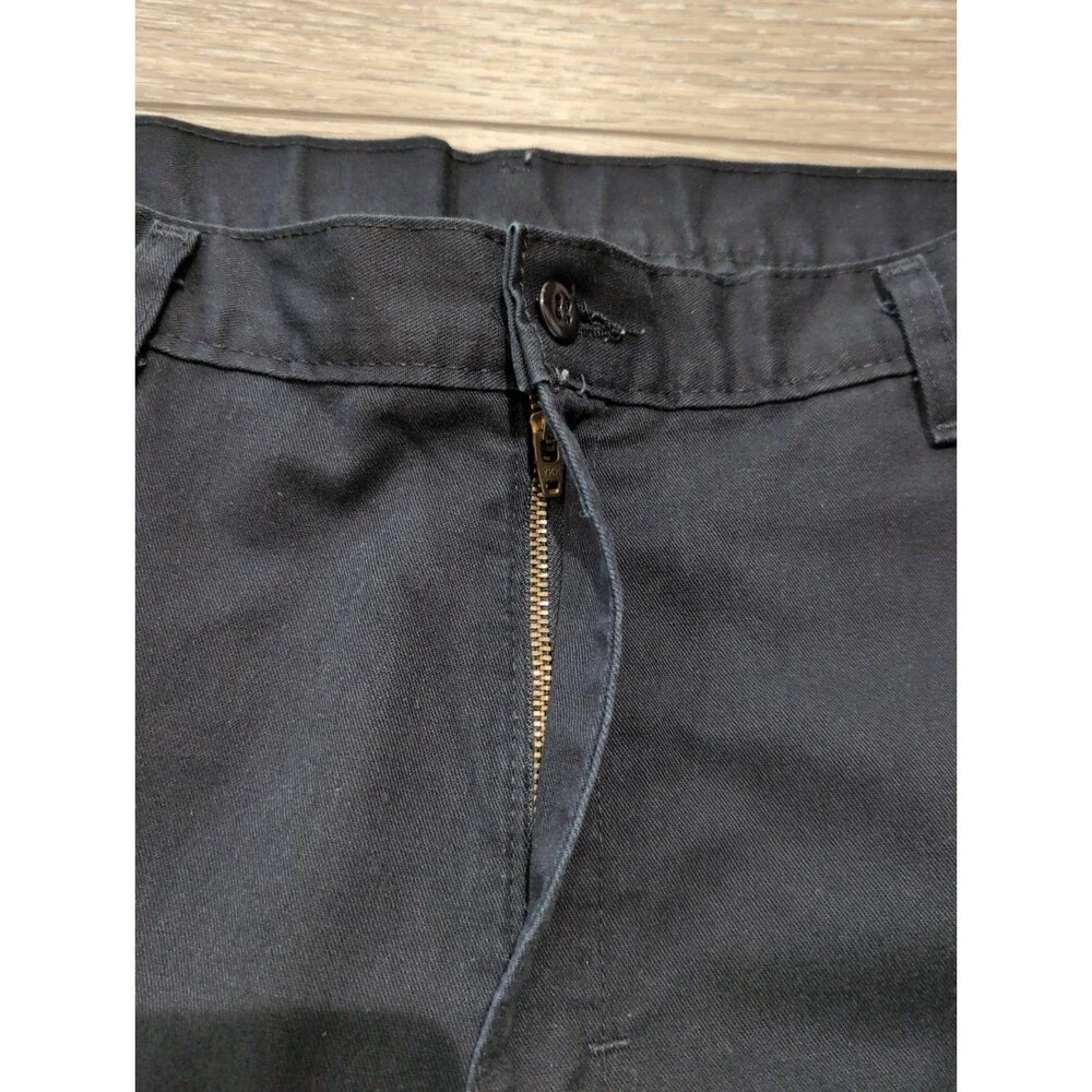 DICKIES CASUAL SHORTS MENS SIZE 36(34 ACTUAL) LOOSE FIT 12